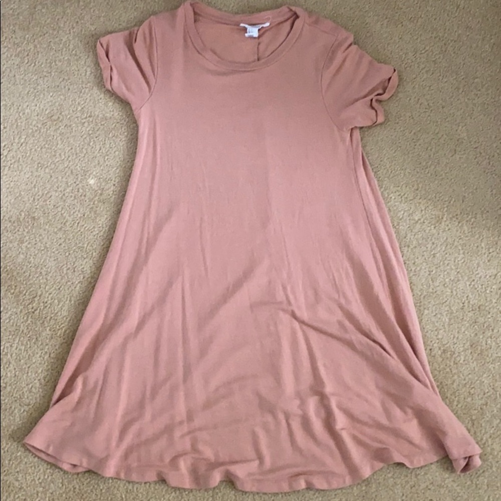 Super soft T-shirt dress (peachy nude color)